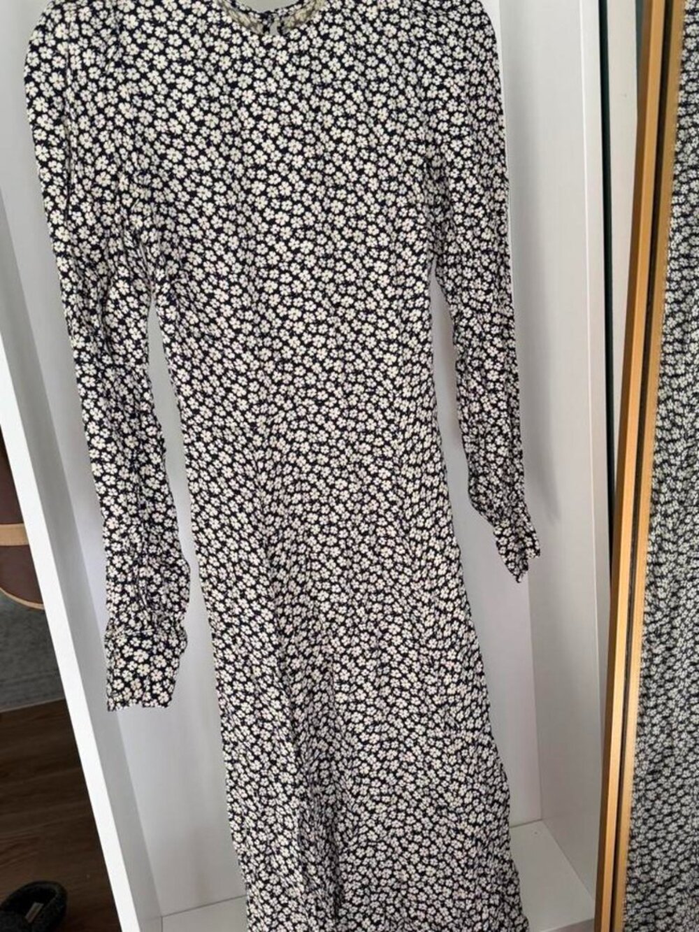 Reformation Navy Floral Long Sleeve Dress Size 4